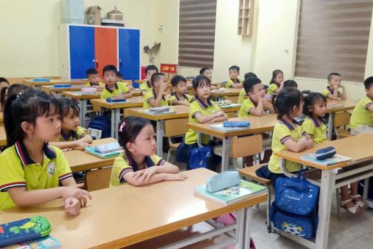 HOẠT ĐỘNG CHO TRẺ 5 TUỔI THAM QUAN TRƯỜNG TIỂU HỌC CHUẨN BỊ TỐT TÂM THẾ CHO TRẺ VÀO LỚP 1